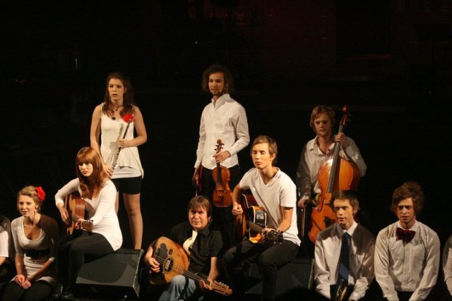 73437_448367306427_1213279_n